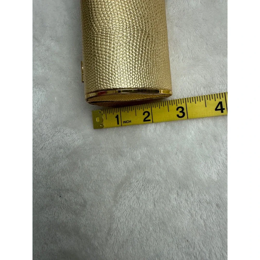 Unbranded gold tone